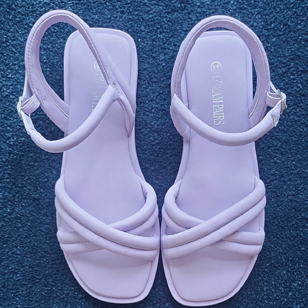 Dream Pairs Purple Sandals Minimalist Design